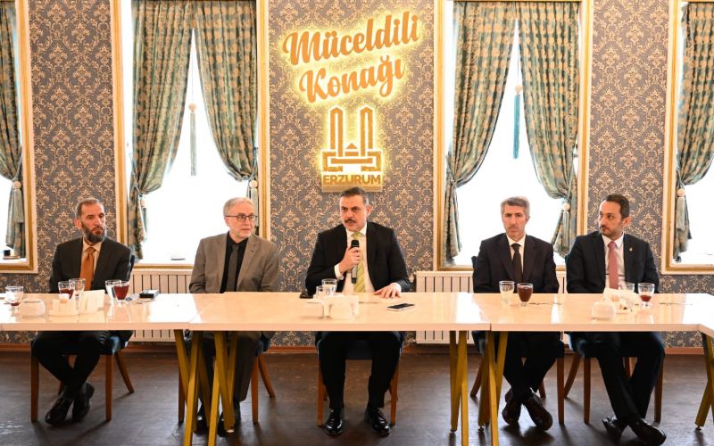 Vali Çiftçi'den Din Görevlilerine Başarı Belgesi